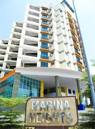 Marina Heights Seaview Resort Apartment II Lumut Exteriér fotografie